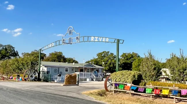 Alamo River RV Ranch Resort & Campground RV park in Von Ormy, TX (photo 4)