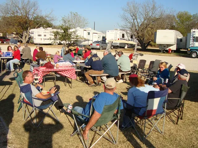 Alamo River Resort - RV Park & Campground in San Antonio, TX (6)